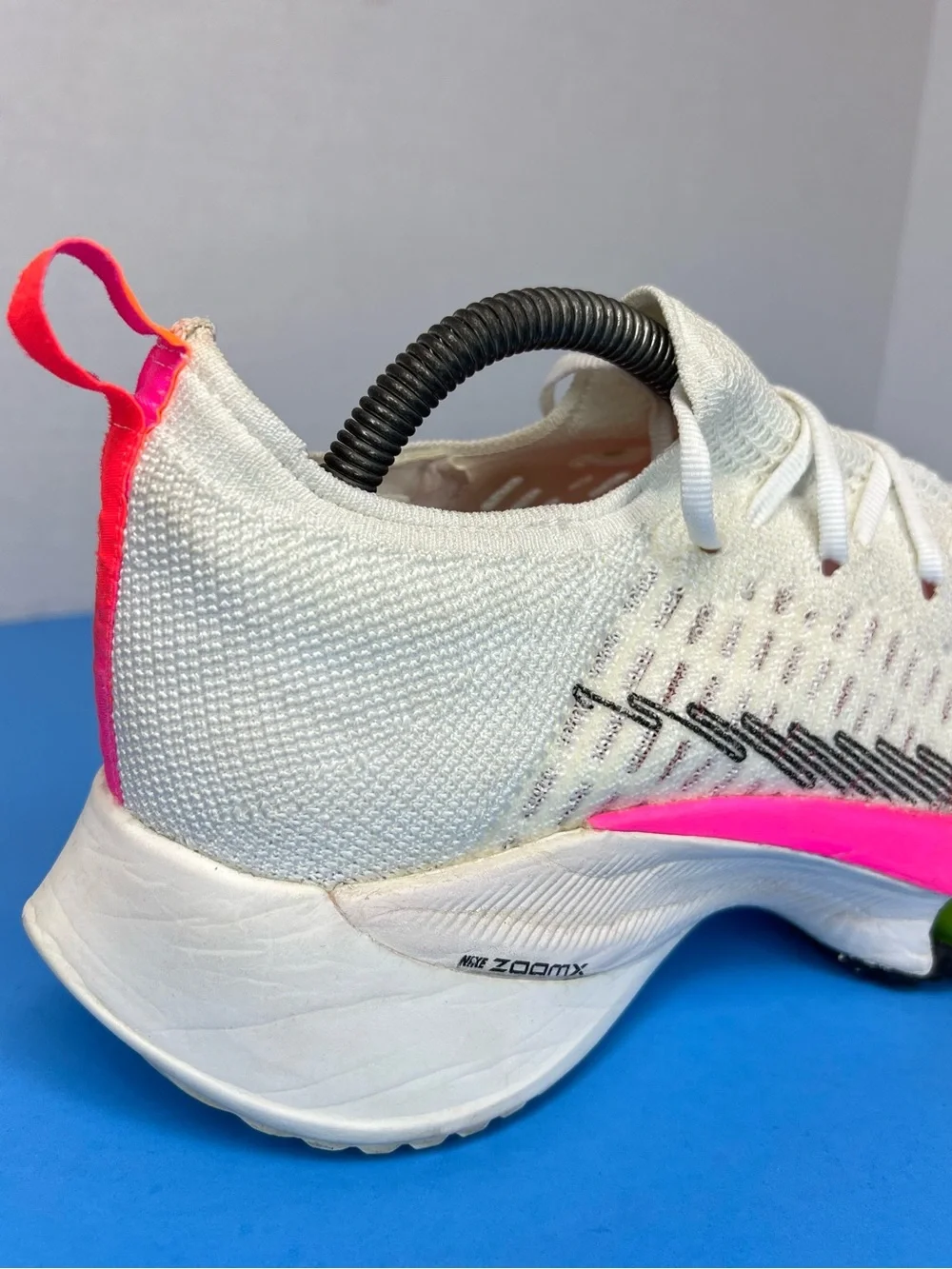 Nike Air Zoom Tempo Next% Flyknit Womens Sz 8.5M Rawdacious DJ5430-100 Very Good